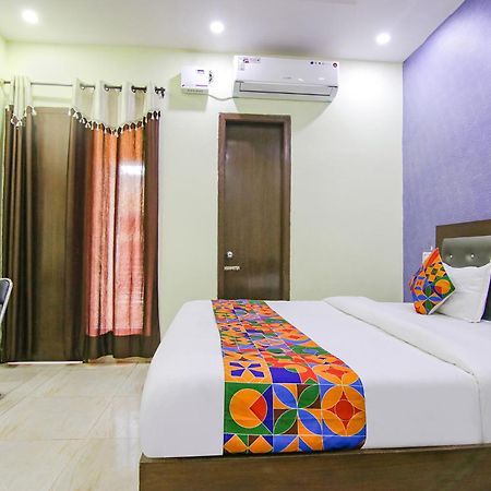 OYO 7724 Hotel Pr Chandīgarh Exterior foto